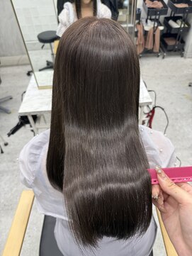 ジーナ 新宿(Zina) ラベンダーグレージュ