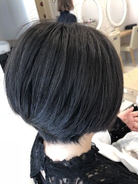 ミーサ(MYSA) 骨格矯正小頭カット