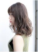 ミルキーベージュ