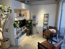 シエル(hair terrace Ciel)の雰囲気（当日予約OK☆広めの空間でカフェ風に♪空間除菌もばっちり♪）