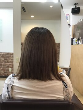 カットハウス はさみの部屋 ミディアムスタイル