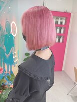 アマンドール(Aman D'or)&nbsp;前下がりボブ×ホワイトぴんく