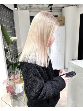 ミラ(MIRA) ホワイトベージュ/春カラー/ハイトーンカラー/学割