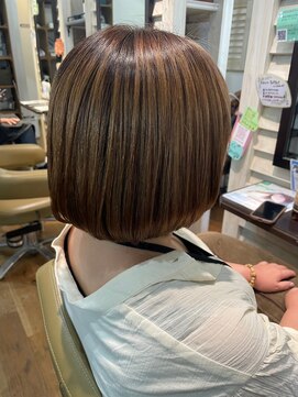 TJ天気予報 5t 多治見店 「ビフォーアフターあり」丸みボブ「縮毛矯正」