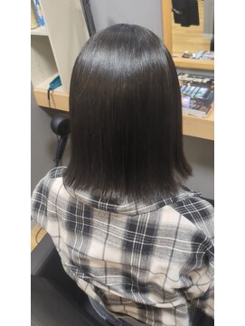 スリーク バイ ロイ 円町本店(sleek by roy) 収まりよい柔らかストレート