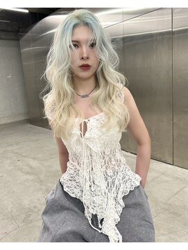ラキングキョウト(LA KING KYOTO) フェイスフレーミングペールブルーゆる巻き