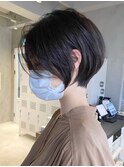 ショートカットくびれショート前下がりボブベージュカラー40代