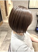 ショートボブ