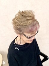 あだち美容室 アンフローリア(en fleurir)