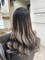 ラピス 横浜(Lapis)&nbsp;ミルクティーベージュシールエクブリーチカラーレイヤーカット