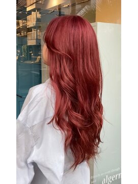 ロングレイヤー＋ピンクビビットカラー