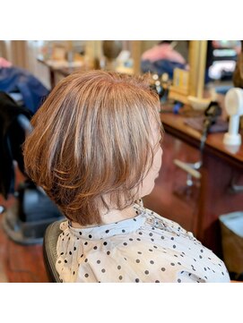 たかはし美容室 白髪ぼかしカラー/明るめグレイカラー