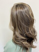 シャラ美容室&nbsp;ハイライト