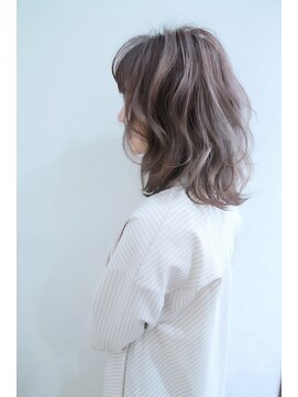 ベル(VELU) ミディアムスタイル