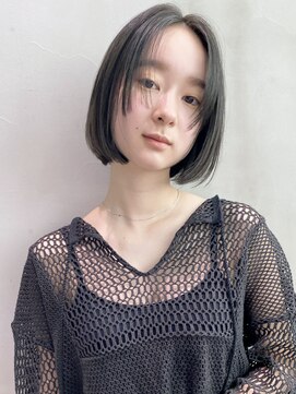 アイティーバイアルバム 藤沢店(IT by ALBUM) ストレートスタイル_グレージュカラーボブウルフ_28760