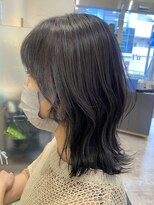 ウイバイファースト(u'i by first) ★ウルフスタイル★伸ばしかけでも楽しむ♪軽やかさと顔周り♪