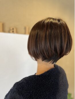 ヘアー サロン ハレ(Hair Salon Ha Le)の写真/【全席半個室】大人女性に人気のグレイカラー☆毛髪強度をUPし、ダメージから守ってくれる前処付―