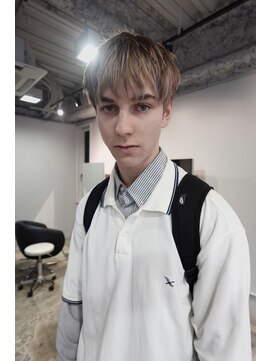 ニーィ バイ カータ(Niii by CARTA) messy short