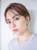 ピズムハク(PISM hak)&nbsp;耳だしショート/プラチナベージュ/センターパート/斜めバング