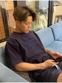 ハイライトセンターパートコンマヘアツーブロック刈り上げ