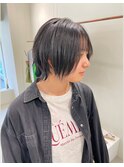 ウルフ風黒髪ショート