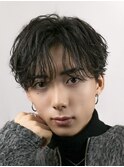 刈り上げセンターパートシャドウパーマ黒髪ヘアメンズパーマ