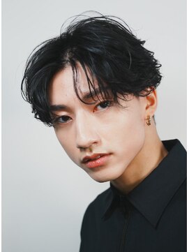 レタッチ バイ フィフス 天神大名(RETOUCH by fifth) 福岡天神メンズフェザーパーマフェザーショートスパイラルパーマ