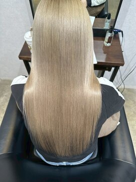 メリー オオサカ(Merly Osaka) white beige