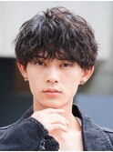 渋谷シャドウパーマ波巻きスパイラルメンズボブウルフフェザー