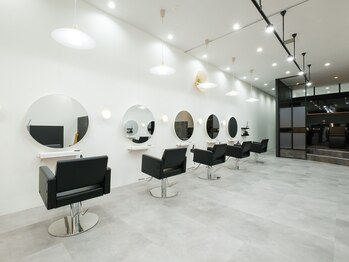 Agu hair zings 野々市２号店【アグ ヘアー ジンズ】