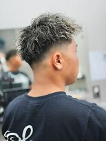 スラッシュ(SLASH)&nbsp;ツイストパーマ/短髪/ホワイトメッシュ/フェード/メンズ/姫路