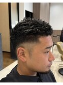 フェードカット強いパーマ