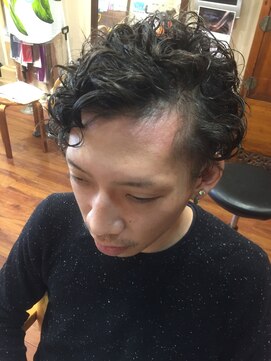 ディーセブン ヘアーリゾート(D seven Hair Resort) ハードパーマ