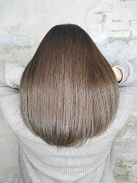 フロール 上大岡(Flor) 【Flor_上大岡】*ヘルシーストレート+フォギーアッシュ*