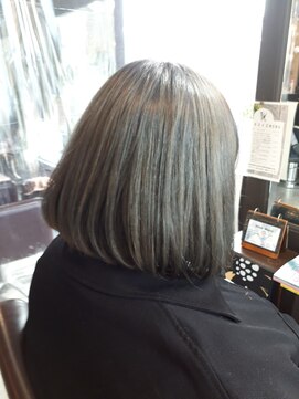 ダッチェス(DUCHESS) 夏向け！アイスブルーカラー