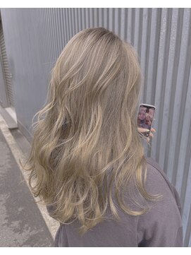 ボックスミコ(Box mico.) 《ミルクベージュ》明るめの透明感・柔らかい・グレーベージュ