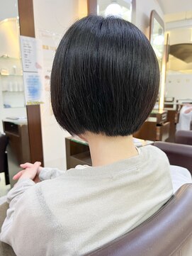 クォーターリゾート(QUARTER RESORT) ころんとショートボブ