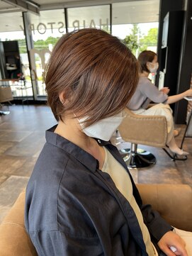 リズムネクスト(r-ism next) 頭と首をキレイに魅せる、丸み前下がり♪[トリートメント]