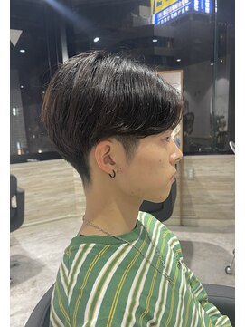 リーオオサカ(Lee Osaka) 【カット＋パーマ】マッシュ×センターパート/新出奈津樹