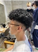 刈り上げ高めおしゃれベリーショート