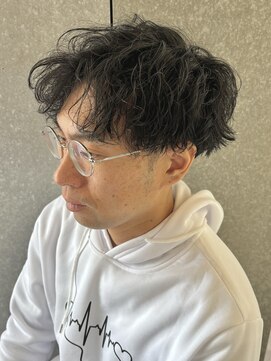 ニアウ 太田店(Niau) メンズパーマツイストスパイラルパーマ波巻きスパイラルパーマ