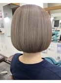 激カワハイトーンカラー×ボブ ミルクティーベージュ