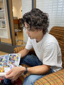 ルアウラフ(LUAU LOUGH) 【YASU】グランジパーマ/Instagram-@yasu_lough_