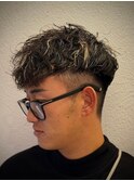 外国人風ショート×フェード