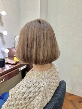 エルサフィロ ヨドヤバシ(el zafiro yodoyabashi) 美髪切りっぱなしボブカールセミディ小顔20代30代40代50代