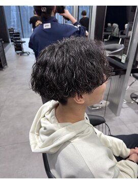 メンズ サロン ドット トウキョウ 町田店(men's salon dot. tokyo) センターパート×ツイストスパイラルパーマ