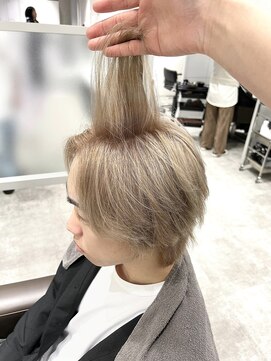 キートス(Kiitos) ブリーチカラー ミルクティーグレージュ