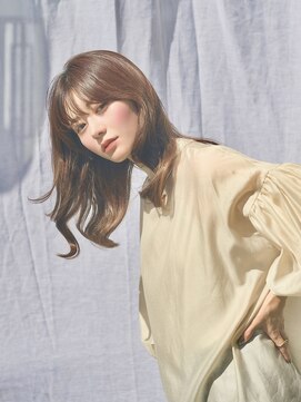 エアー 青山(AIR) レイヤーカットミディアムくびれヘアオリーブベージュ
