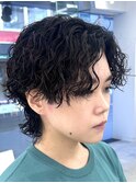 ショートウルフパーマ／ウェットヘア