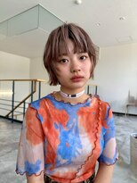 ナービス(NARVIS)&nbsp;透明感ミルクティーベージュ/顔まわりカット/ショートボブ